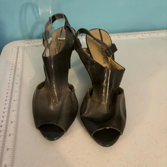 Kenneth Cole reaction sling back ombré grey leather heels in size 7.5 - Picture 4 of 12
